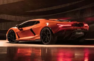 Lamborghini Revuelto. Hybryda o mocy 1015 KM