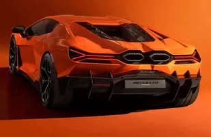 Lamborghini Revuelto. Hybryda o mocy 1015 KM