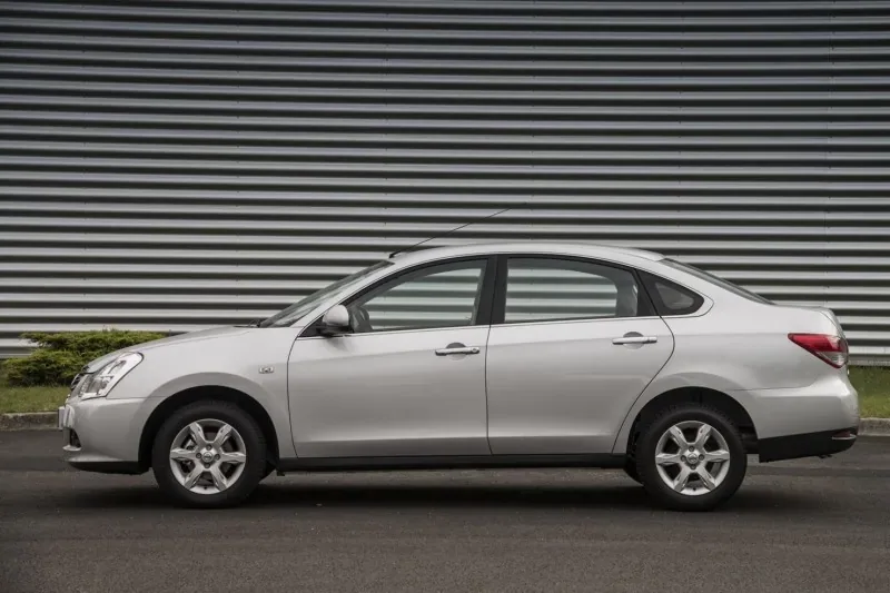 Nissan Almera