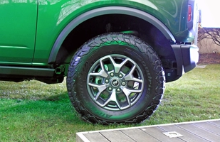 Ford Bronco został zaprezentowany w Polsce. Co o nim wiemy?