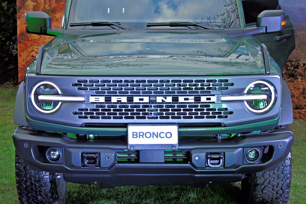 Ford Bronco został zaprezentowany w Polsce. Co o nim wiemy?