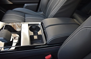 Range Rover Velar P400 - niby to samo, a jednak inaczej