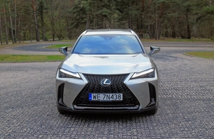 Test: Lexus UX 250h F Sport - istotny, choć prawie niezauważalny lifting