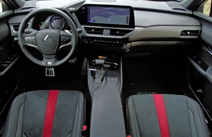 Test: Lexus UX 250h F Sport - istotny, choć prawie niezauważalny lifting