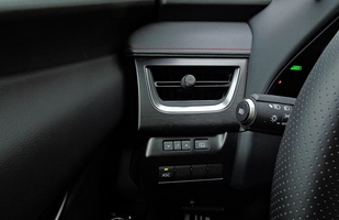 Test: Lexus UX 250h F Sport - istotny, choć prawie niezauważalny lifting