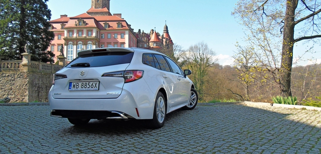TEST: Suzuki Swace - udany efekt porozumienia dwóch marek