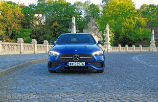 TEST: Mercedes Klasy C 300d - aspiracje do arystokracji