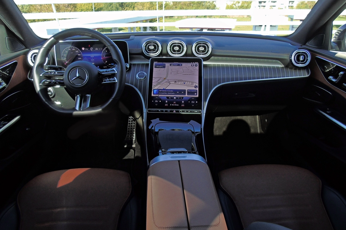 TEST: Mercedes Klasy C 300d - aspiracje do arystokracji