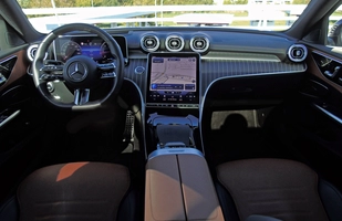 TEST: Mercedes Klasy C 300d - aspiracje do arystokracji