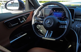 TEST: Mercedes Klasy C 300d - aspiracje do arystokracji