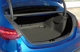 TEST: Mercedes Klasy C 300d - aspiracje do arystokracji