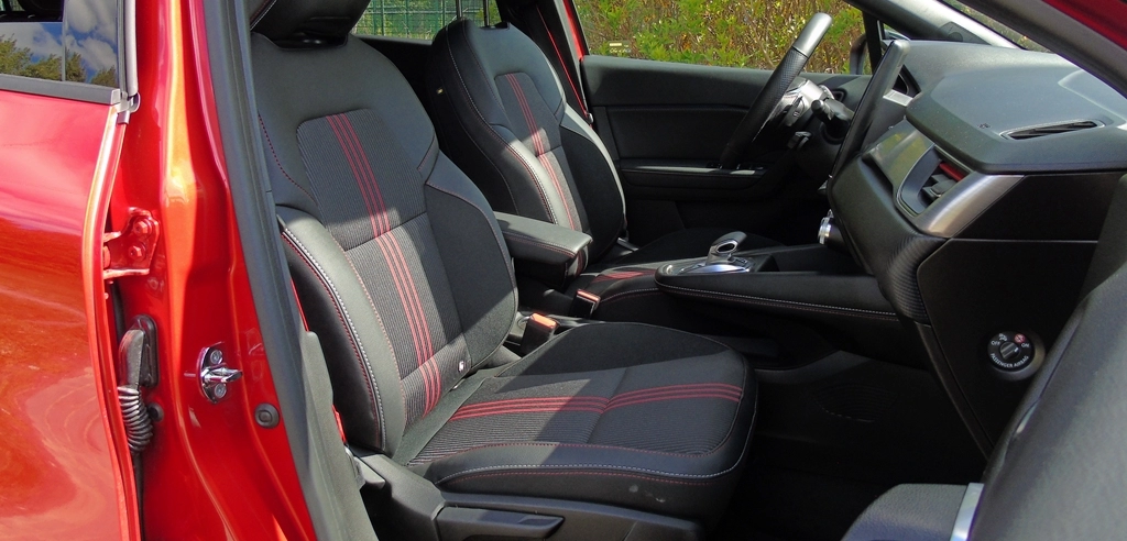 TEST: Renault Captur - definicja kompaktowego SUVa