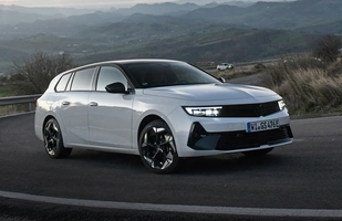 Opel Astra Sports Tourer GSe. Polskie ceny