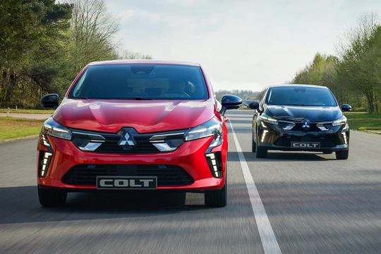 Mitsubishi Colt VII generacji to kopia Renault Clio