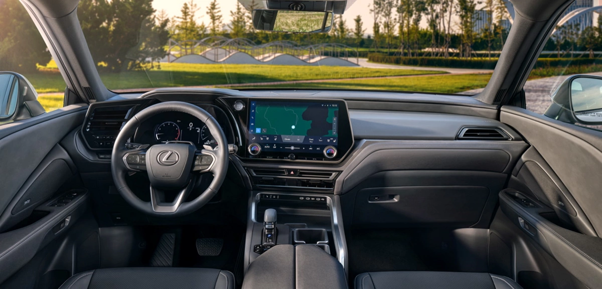 Lexus TX