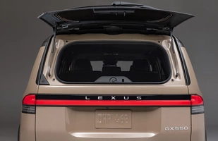 Lexus GX. Samochód naprawdę terenowy