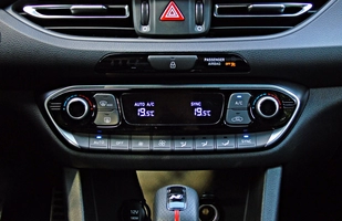 TEST: Hyundai i30 N Line - ile w nim sportu?