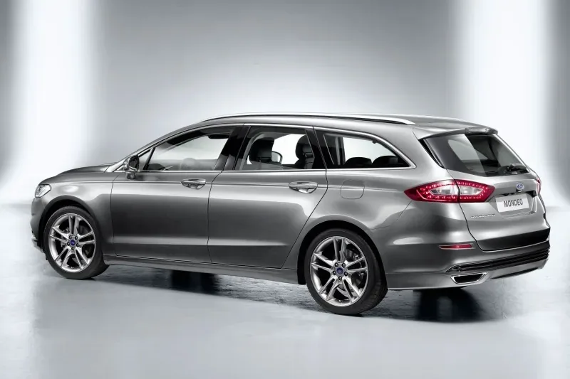Nowy Ford Mondeo kombi