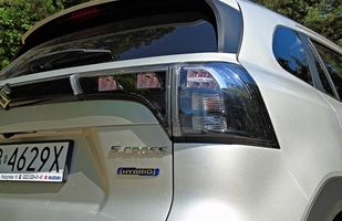 Test: Suzuki S-Cross - hybryda, automat i napęd na przód