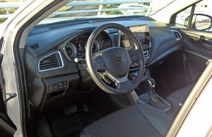 Test: Suzuki S-Cross - hybryda, automat i napęd na przód