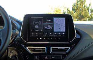 Test: Suzuki S-Cross - hybryda, automat i napęd na przód