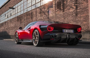 Alfa Romeo 33 Stradale. Limitowane superauto