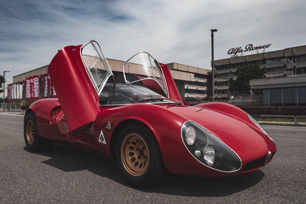 Alfa Romeo 33 Stradale. Limitowane superauto