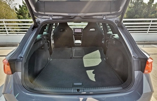 Test: Cupra Leon Sportstourer - rozsądek ponad emocjami