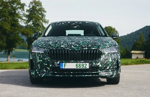 Nowa Skoda Superb również jako liftback