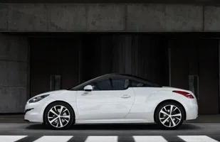 Nowe oblicze Peugeota RCZ — zdjęcie 8