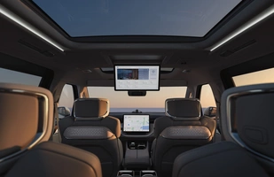 Volvo EM90. Bliźniaczy model Zeekr 009