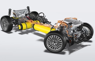 Toyota Crown Sedan. Drugi model z napędem wodorowym