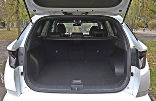 Test: Hyundai Tucson Hybrid - czemu zawdzięcza swoją popularność?