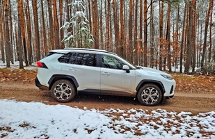 Test: Suzuki Across - znana hybryda w odmiennym wydaniu