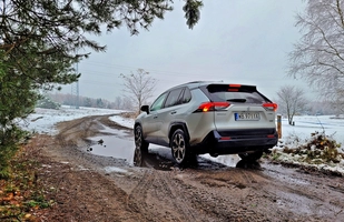 Test: Suzuki Across - znana hybryda w odmiennym wydaniu