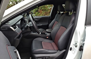 Test: Suzuki Across - znana hybryda w odmiennym wydaniu