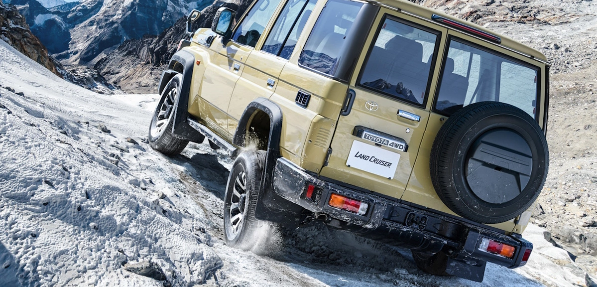 Toyota Land Cruiser 70