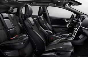 Volvo V40 R-Design. Szybki wygląd a reszta? — zdjęcie 2
