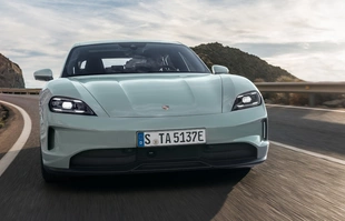 Porsche Taycan po liftingu. Mocniejsze i z większym zasięgiem