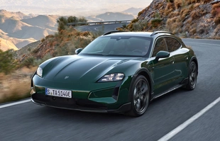 Porsche Taycan po liftingu. Mocniejsze i z większym zasięgiem