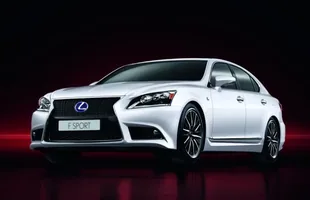 Nowe Lexusy w Paryżu. Mamy zdjęcia! — zdjęcie 4
