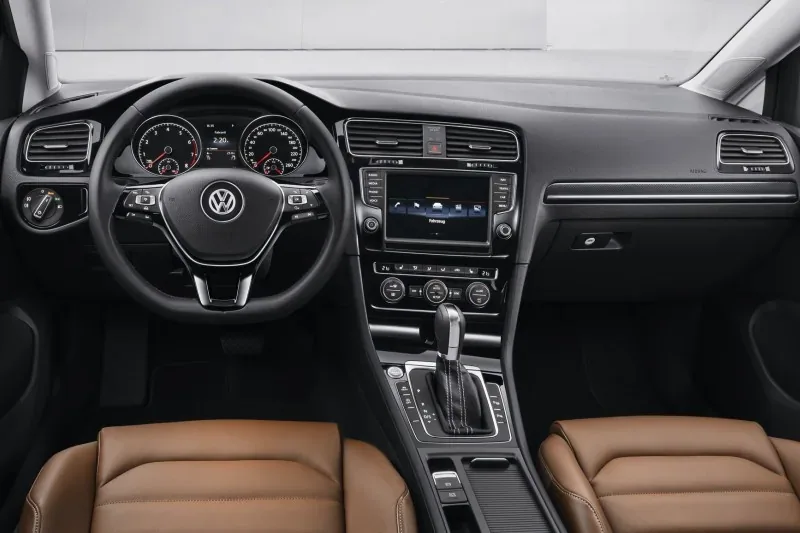 Volkswagen Golf VII