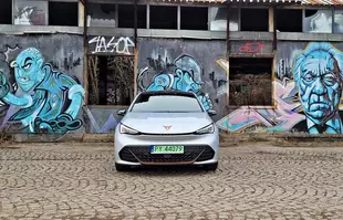 Cupra Born 58 kWh 231 KM – sportowy elektryczny hatchback