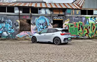 Cupra Born 58 kWh 231 KM – sportowy elektryczny hatchback