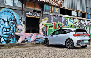 Cupra Born 58 kWh 231 KM – sportowy elektryczny hatchback
