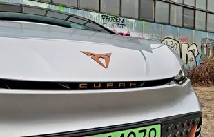 Cupra Born 58 kWh 231 KM – sportowy elektryczny hatchback
