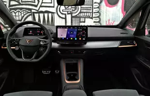 Cupra Born 58 kWh 231 KM – sportowy elektryczny hatchback