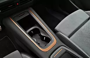 Cupra Born 58 kWh 231 KM – sportowy elektryczny hatchback