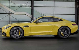 Mercedes-AMG GT 43 Coupe z dwulitrowym silnikiem