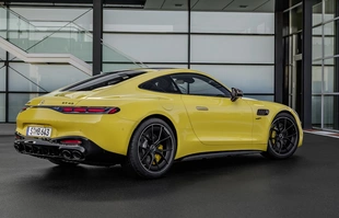Mercedes-AMG GT 43 Coupe z dwulitrowym silnikiem